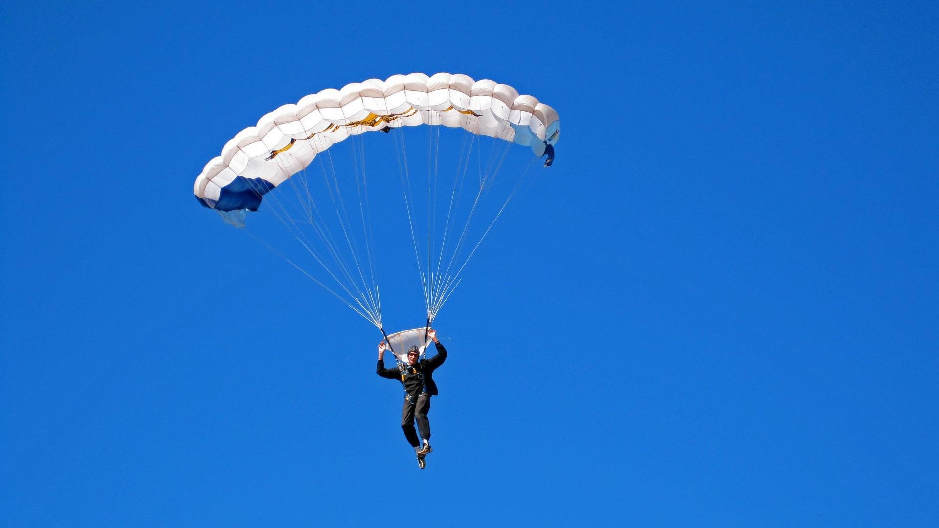 红外线射箭赛,精准控制赢得满堂彩,红外线射击枪
